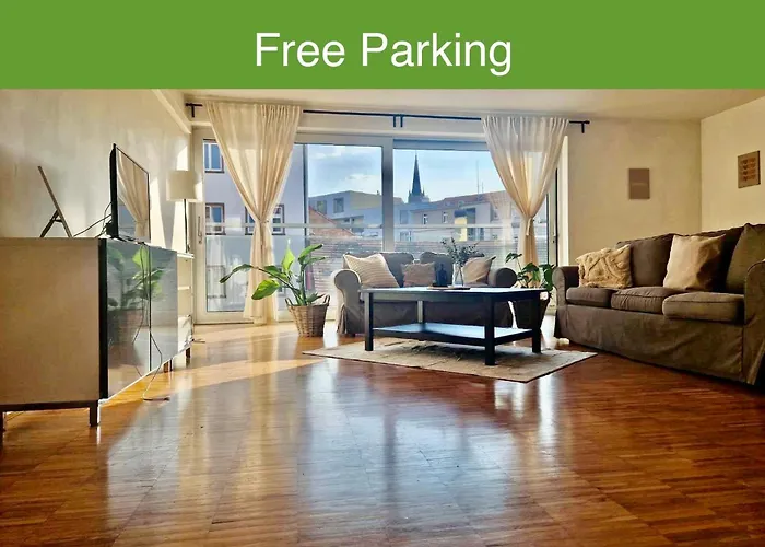 Spacious Apartment Near City Center With Balcony And Garage Parking