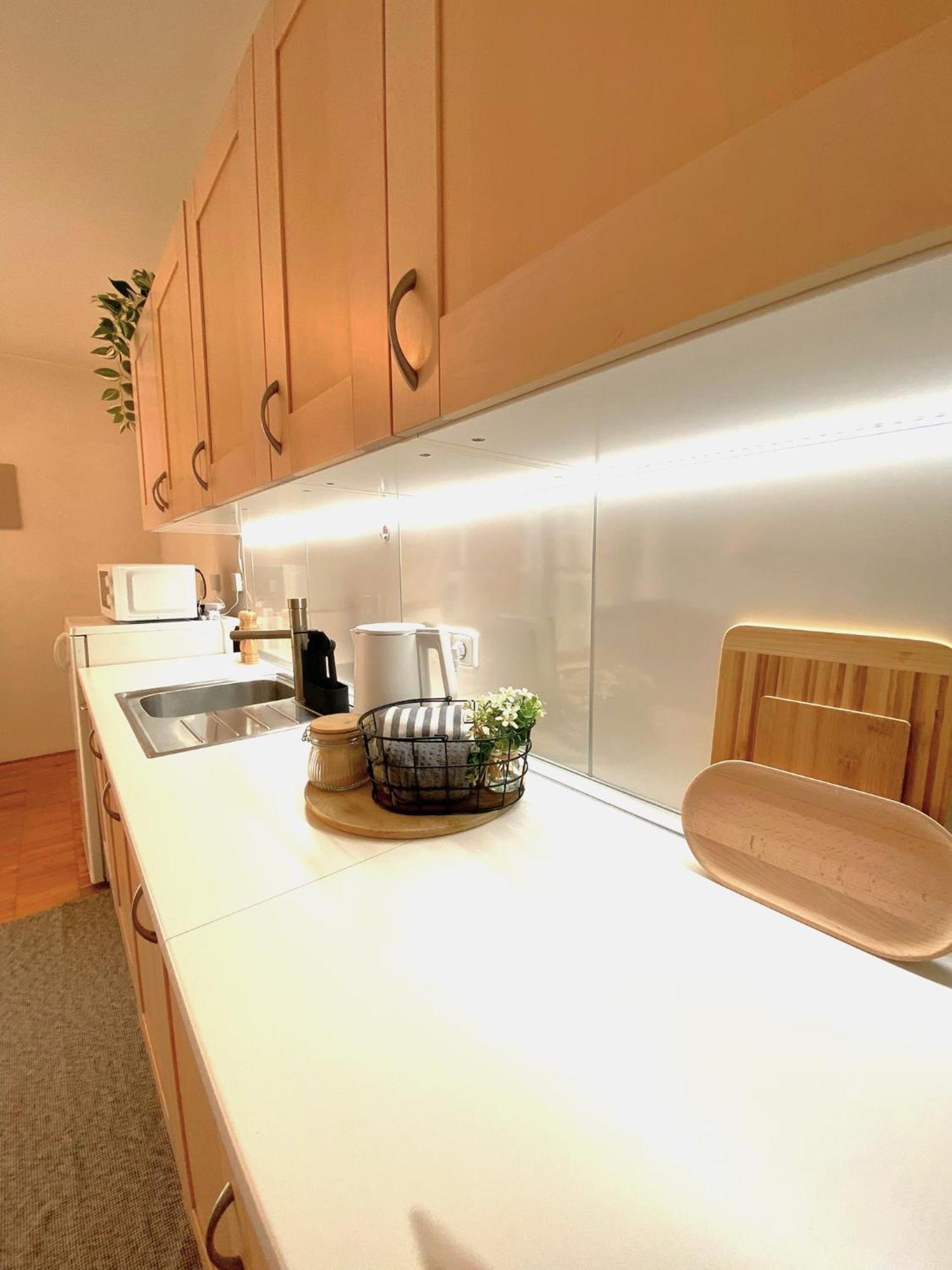 Spacious Near Center With Balcony And Garage Parking